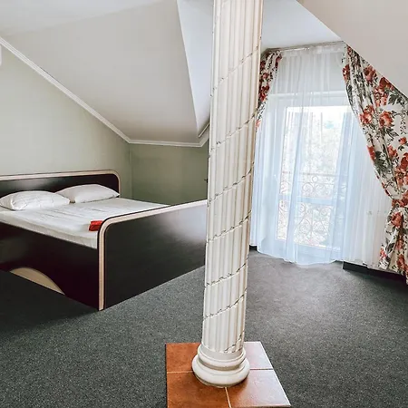 Koral Hotel Verkhniy Koropets
