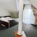 Koral Hotel Verkhniy Koropets