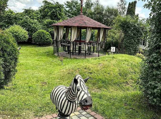 Koral Szálloda *